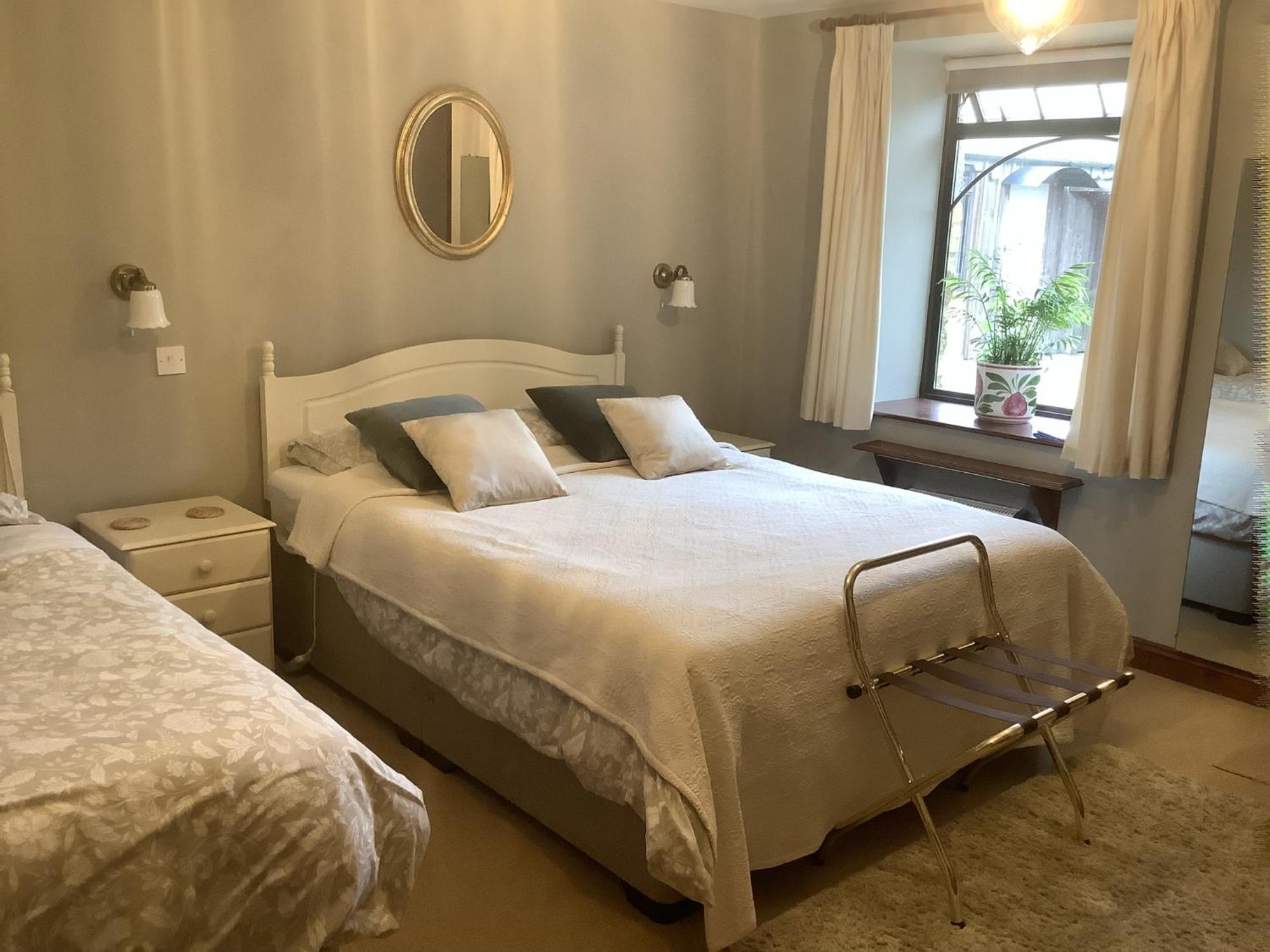 Alojamento de Acomodação e Pequeno-almoço Holly House 4*